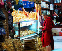 Exotic shopping at Bogyoke Market