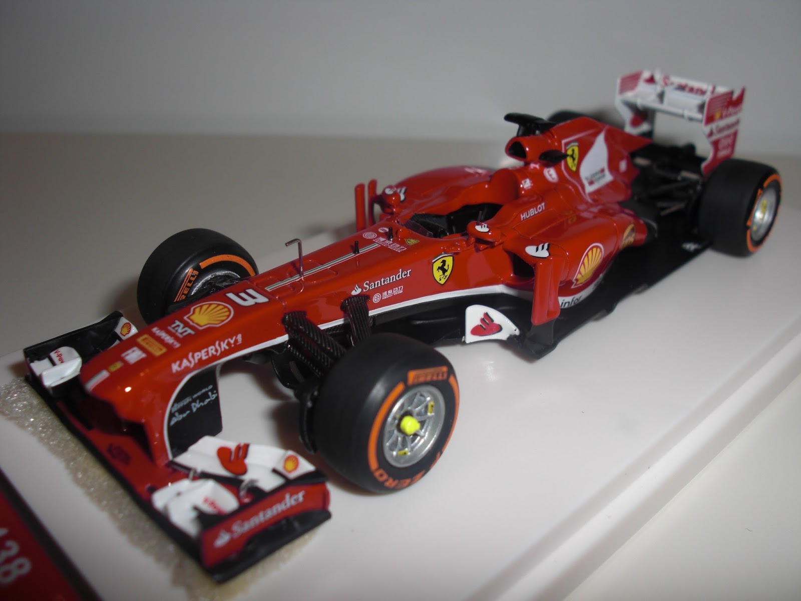 2013.- Fernando Alonso. Ferrari F138. 1:18 - La historia de la Formula