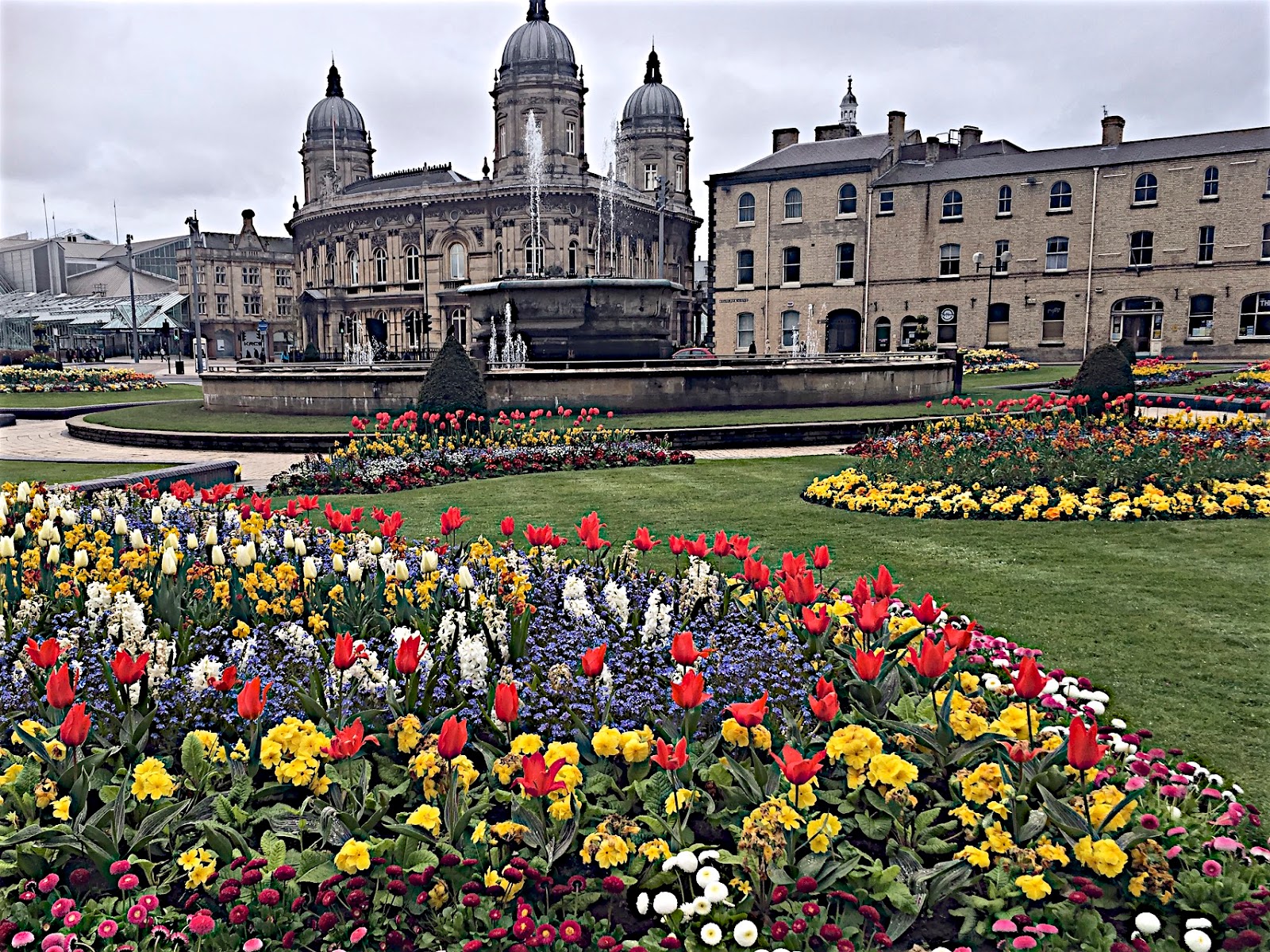 Brian's Blog A touch of colour in Queens Gardens April 2017