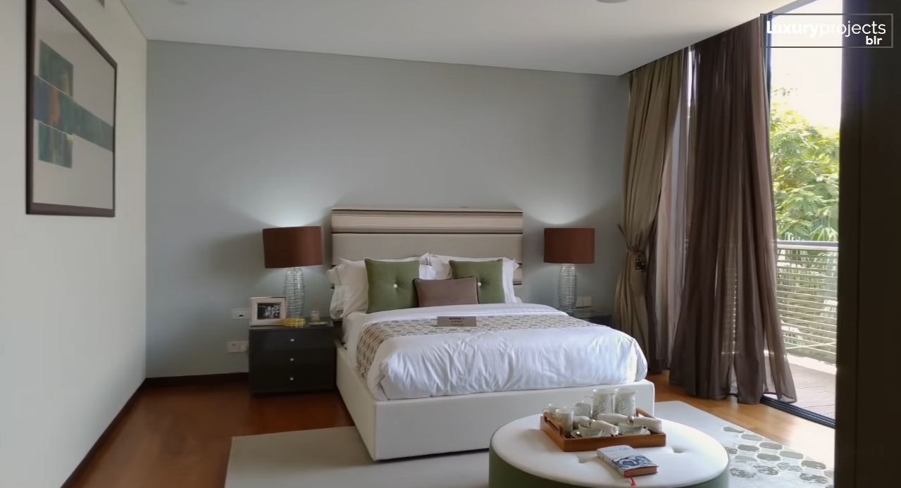 10 Photos vs. Ultra Luxury 5BHK Villas in North Bangalore | Villas Near Hebbal | Triplex Villas! - Luxury Home & Interior Design Video Tour 10 Photos vs. Ultra Luxury 5BHK Villas in North Bangalore | Villas Near Hebbal | Triplex Villas! - Luxury Home & Interior Design Video Tour
