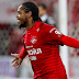 Luiz Adriano se manifesta oficialmente sobre possível volta ao Brasil