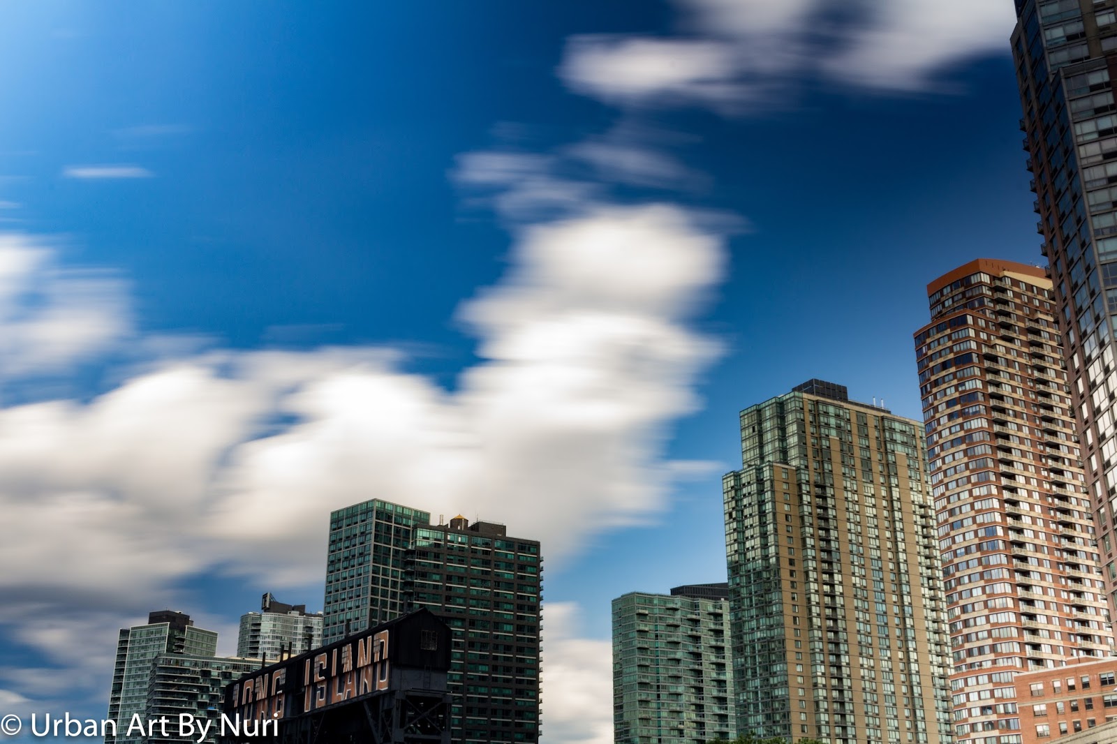 Urban Art Photography and Videography By Nuri Long Exposure B/W Captures Of Urban Art From