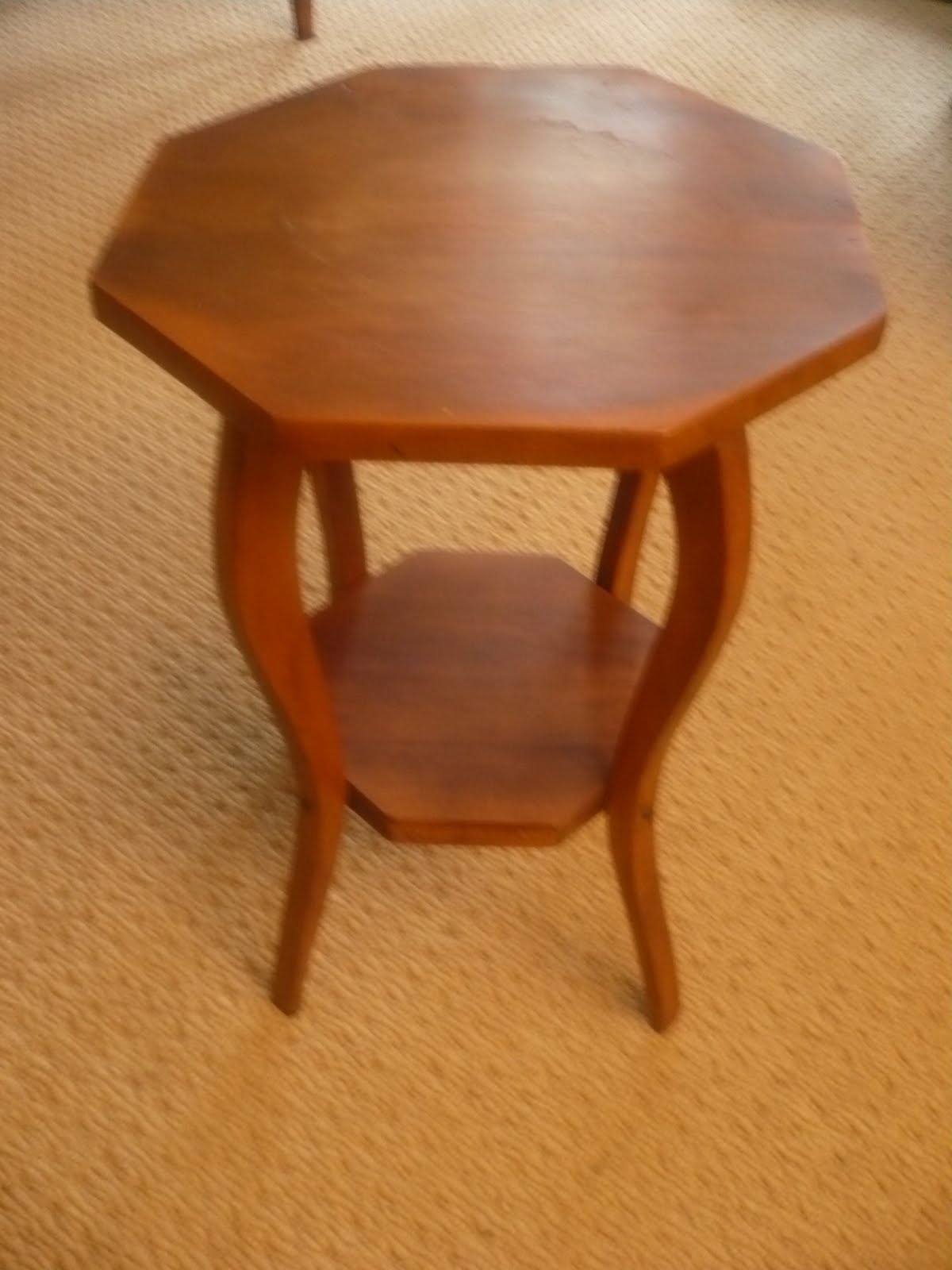 Westhampton DIY Spray Painting a Side Table