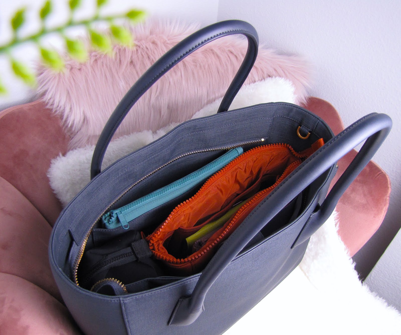 WHAT'S IN MY WORK TOTE: dagne dover tote review + inside the bag +