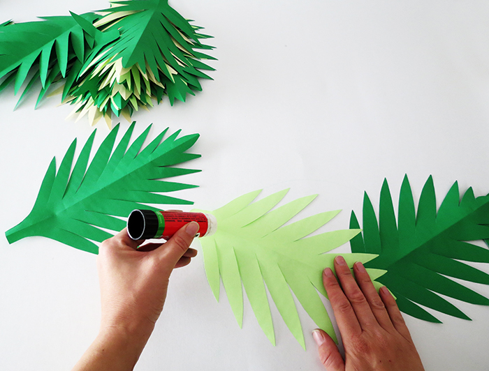 Make a paper leaves garland in 30 minutes Ohoh deco