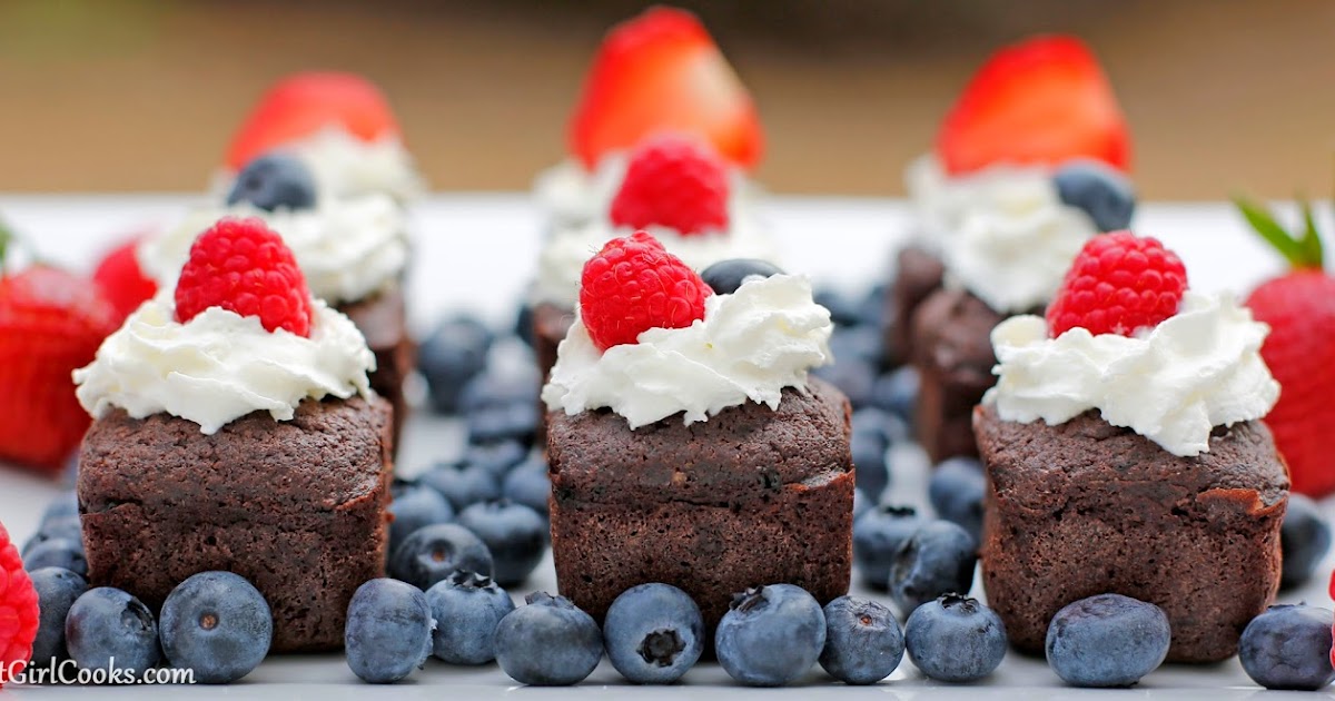 Gourmet Girl Cooks Brownie Bites LCHF (Low Carb High Fudgy)