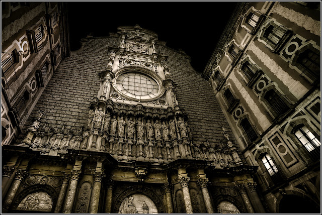 Catalunya: fachada de la Basílica de Montserrat