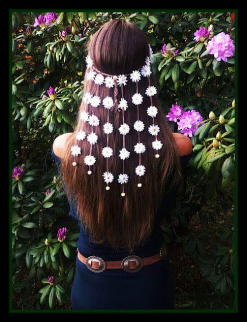 PEINADOS CON FLORES by maquillajebellezamujer.blogspot.com