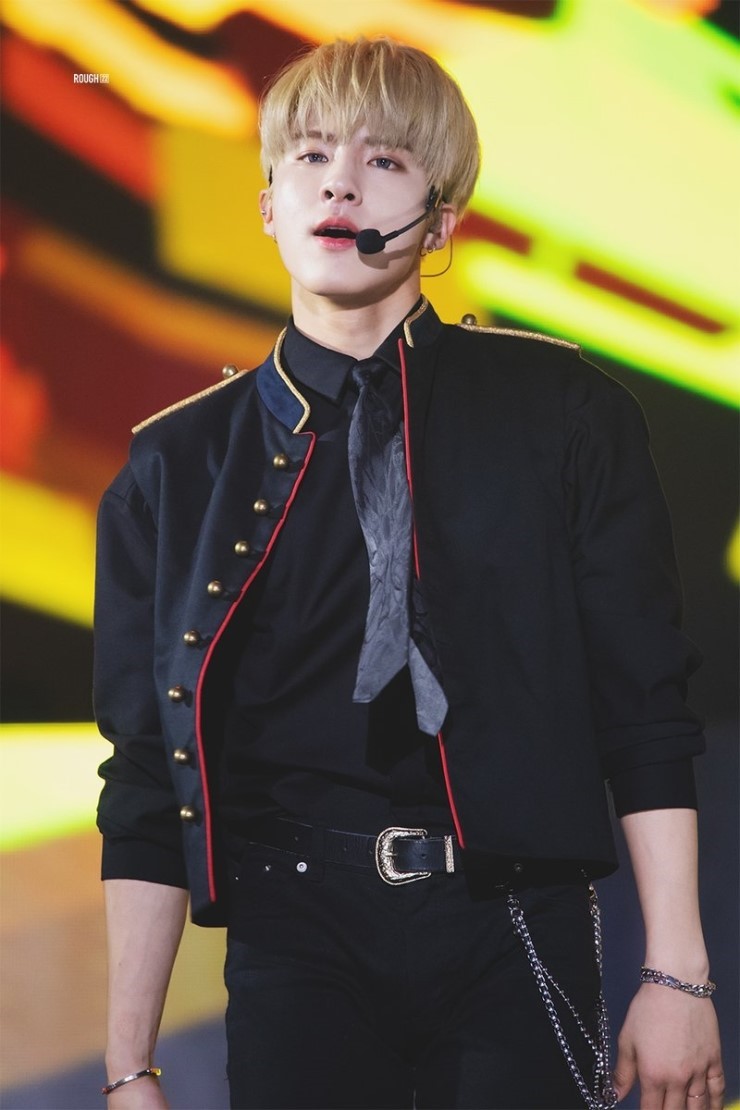 어제자 더보이즈 TMA 무대 + 직찍 | 인스티즈