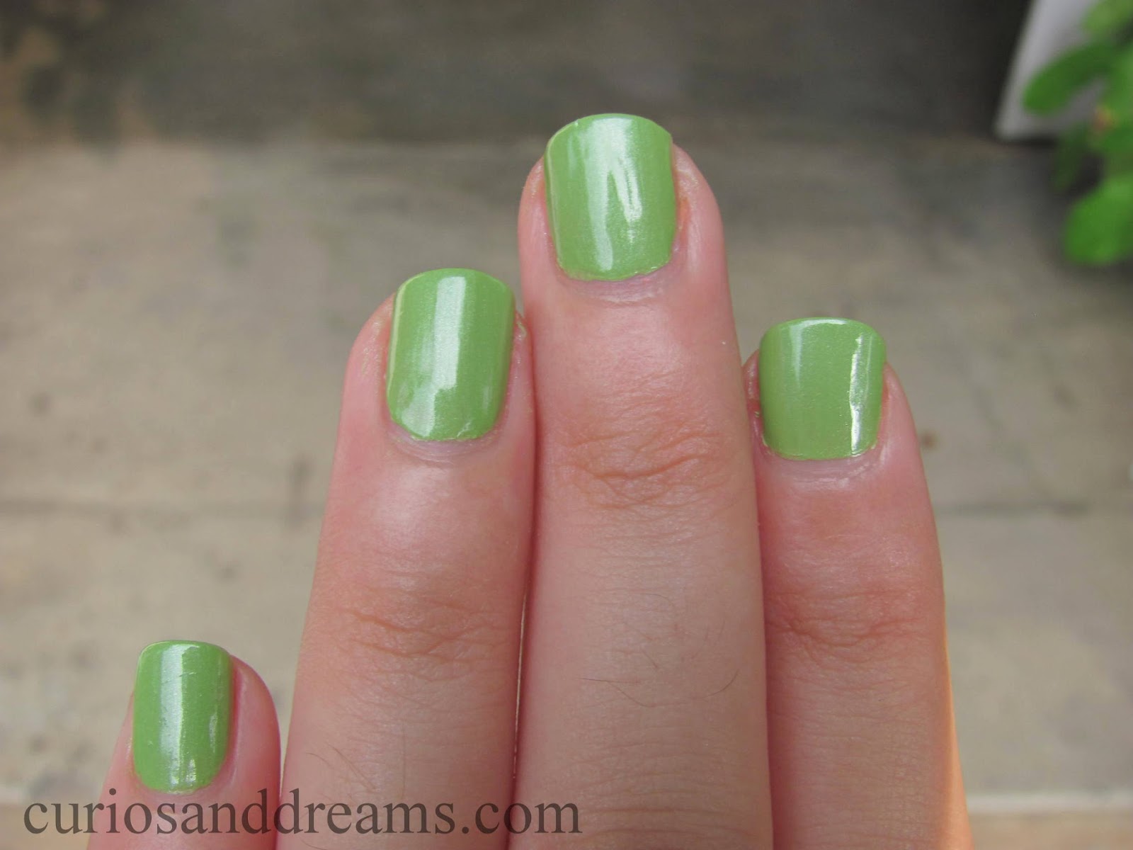 Lakme Color Crush Nail Polish 53 Review + A beauty hack for streaky