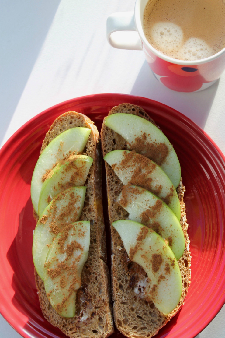 Easy Recipe for Apple Cinnamon Toast. Perfect for a nice weekend breakfast.