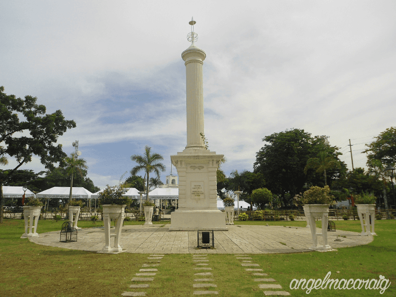 Plaza Independencia Obelisk
