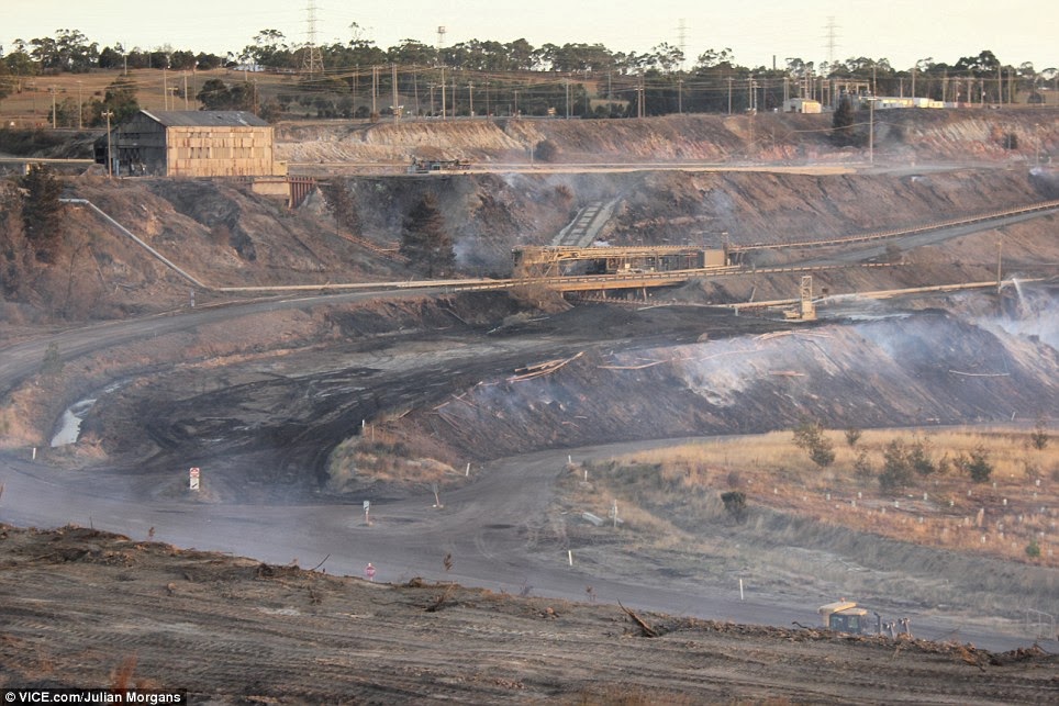 kmhouseindia Australian Coal Mine On Fire For Three Weeks