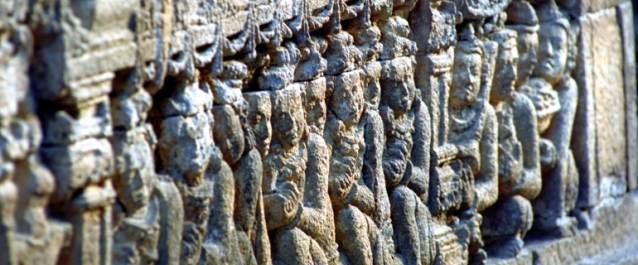 Relief Vulgar Tersembunyi Borobudur Yang Tertimbun Tanah