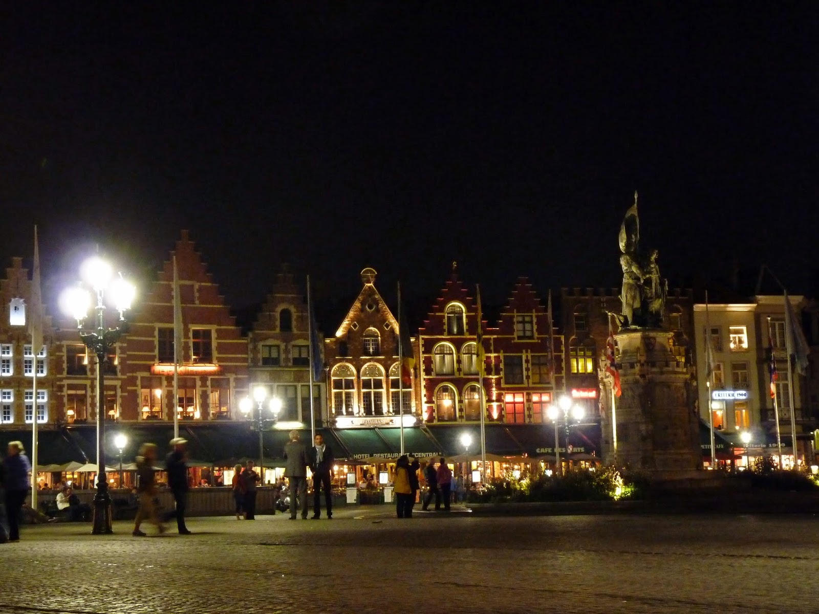 Bélgica en una semana - Blogs de Belgica - Día 1, un vuelo movidito (11)