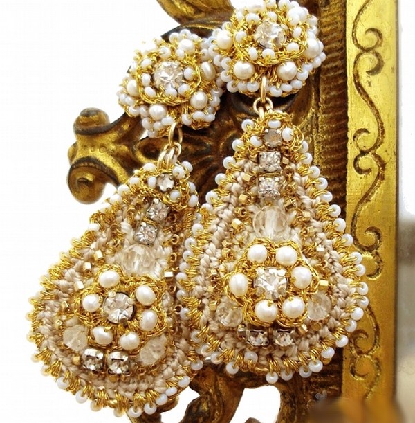 Paki Fashion 2012 Beautiful Bridal Earrings