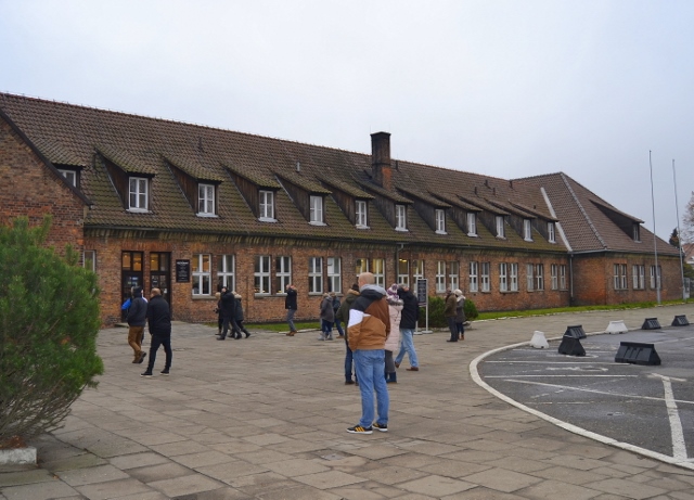 Zona de acceso al museo Auschwitz-Birkenau