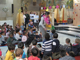  Angosta di Mente, Australia, teatro infantil, fiestas colegio, cuenta-cuentos colegio, fiestas infantiles, cuentacuentos, actuaciones, teatro para bebés