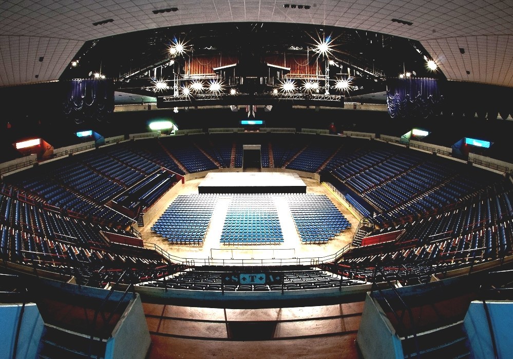 Lakefront Arena - Lake Front Arena