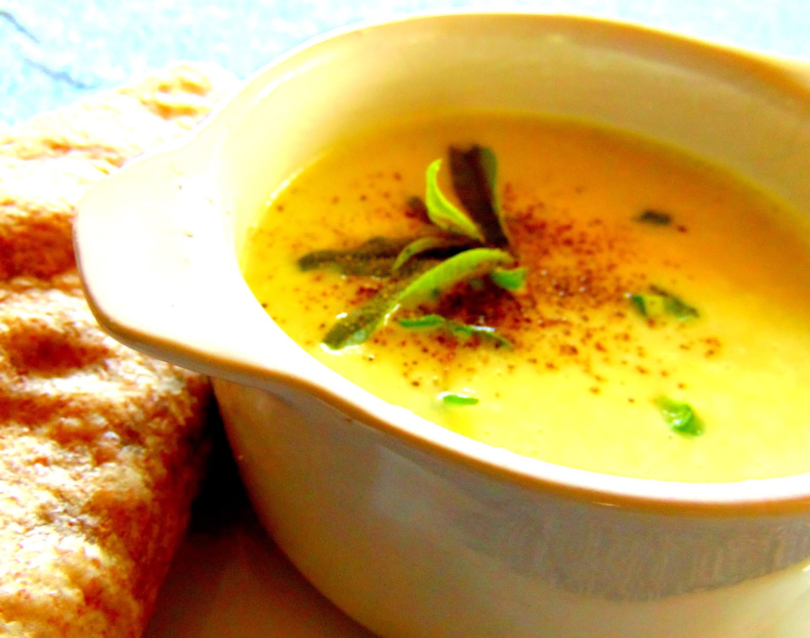 Soupe de chou-fleur au lait de coco