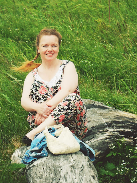 Mekosta playsuit– kun liian suuri mekko saa uuden elämän