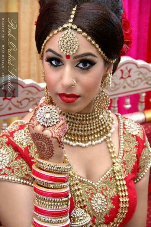 Beautiful Noor! Bride of the day! 💕 #ayeshaijazphotography  @ayeshaijazphotography | Pakistani bridal hairstyles, Pakistani bridal  wear, Pakistani bridal dresses