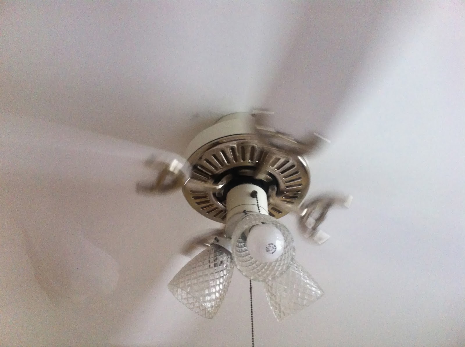 Noisy Ceiling Fan Quiet A Noisy Ceiling Fan Ceiling Fan Like a