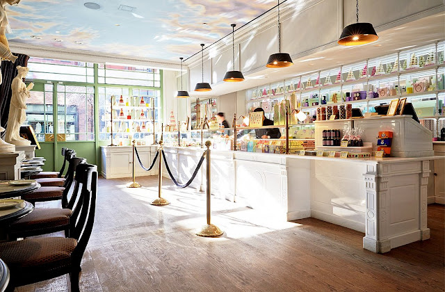 the famous Parisian patisserie Ladurée {Cool Chic Style Fashion}