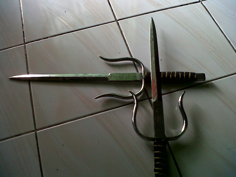 Pabrik Pedang / Katana samurai / senjata ninja / silat 
