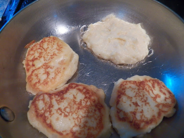 Potcakes cooking in the pan
