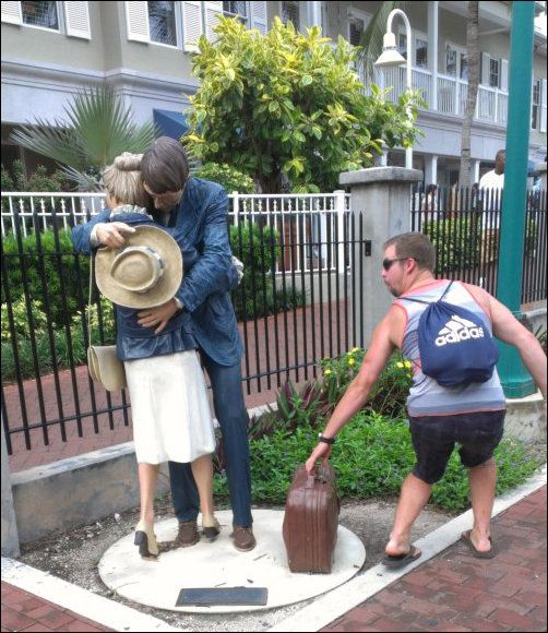 Funny sculpture photos Funny sculpture photos