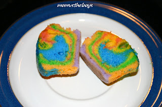 tie dye cupcakes