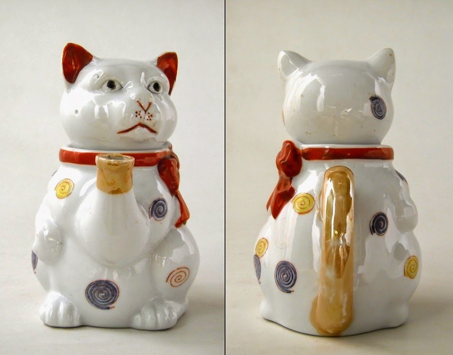 PATINA ANTIK JAPANESE CAT SHAPED TEAPOT