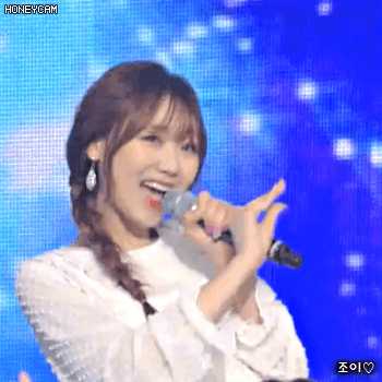 171007 추석특집 뮤콘서트 러블리즈 빵떡이 류수정.gif | 인스티즈