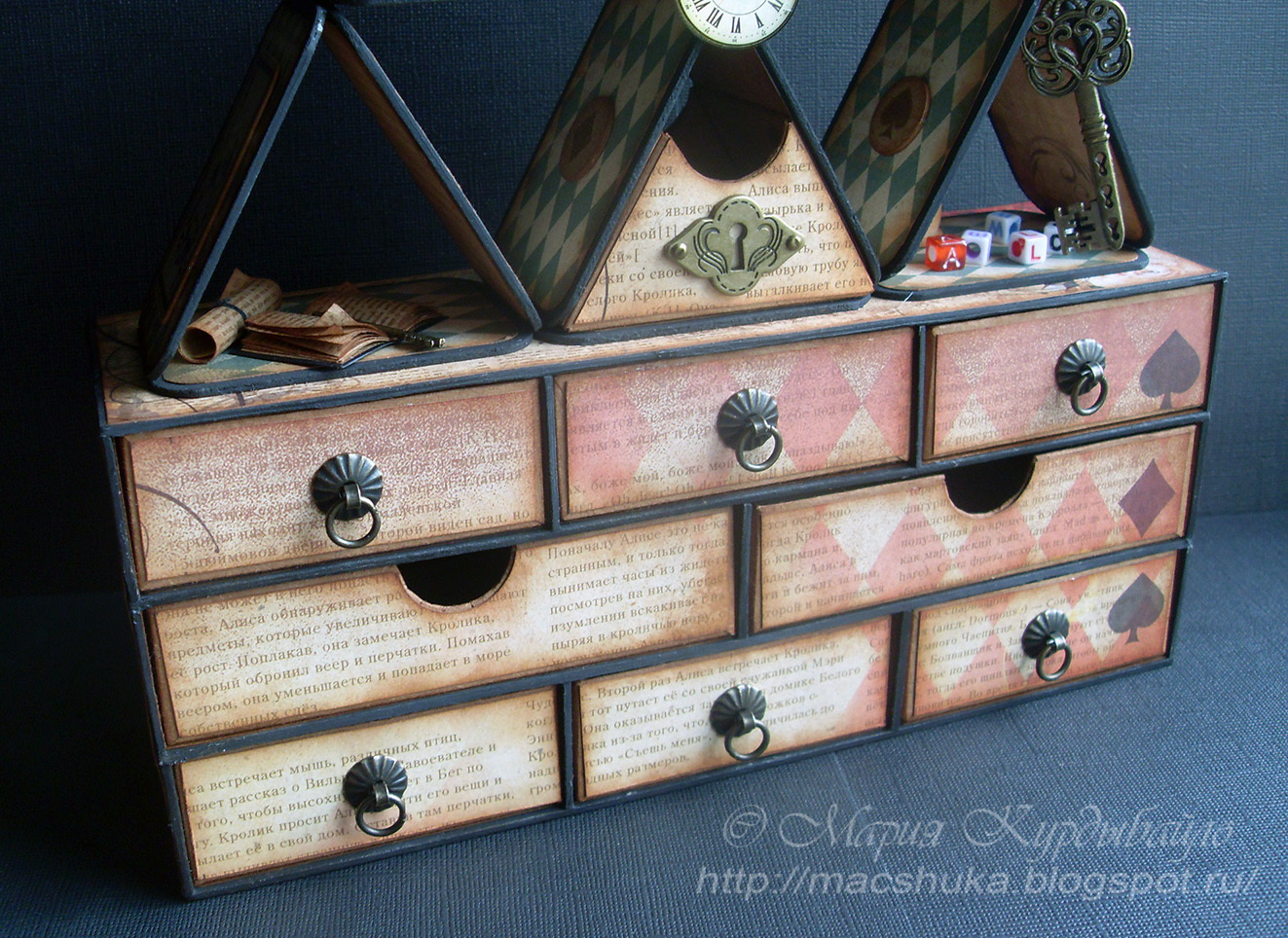 из картона органайзеры для рукоделия. комод из картона. комодик для бижутерии из гофрокартона. комод из гофрокартона. комод из гофрокартона.