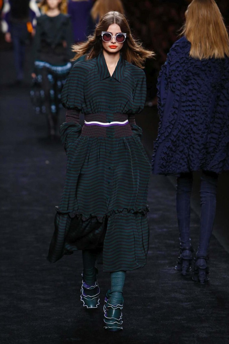 Fendi Fall/Winter 2016-2017 RTW MFW fendi-fall-winter-2016-2017-collection-milan-fashion-week, fendi-fall-winter-2016-2017, fendi-fall-winter-2016, fendi-fall-winter-2017, fendi-fall-2016, fendi-fall-2017, fendi-fall-winter-kendall-jenner, fendi-kendall-jenner, du-dessin-aux-podiums-dudessinauxpodiums, kendall-jenner-first-face-fendi