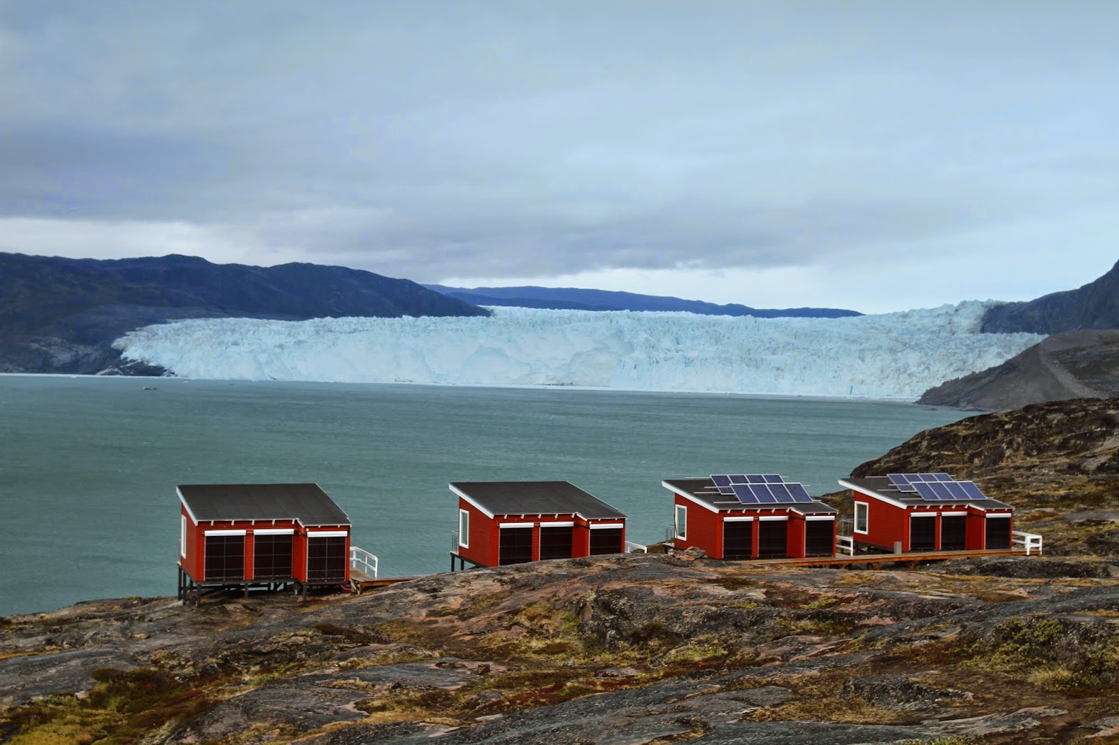 Visitar o GLACIAR EQI e dormir aos pés do Glaciar | Gronelândia