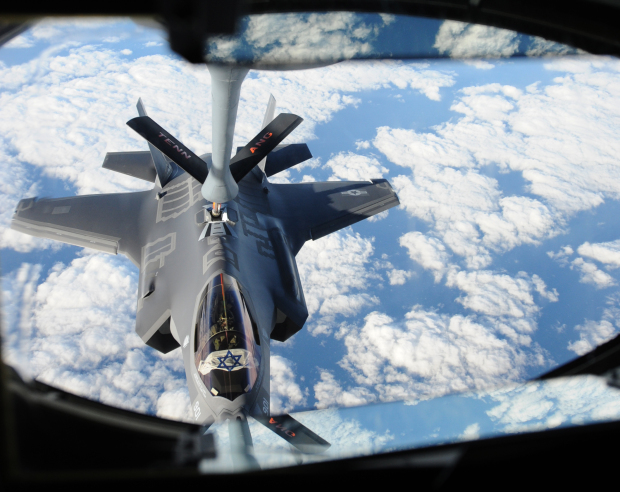 israeli_f-35_adir_delivery_flight_2.jpg