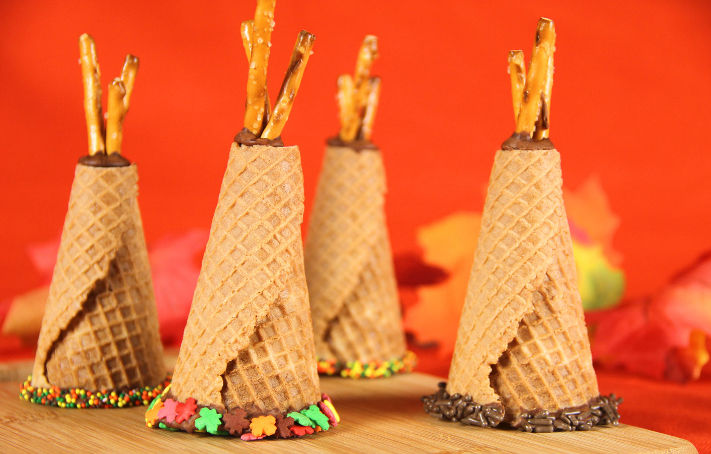 Honey & Butter Thanksgiving Teepee Cake Cones SO CUTE!