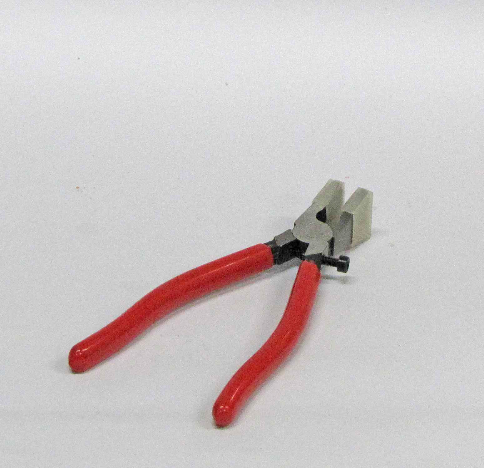 Glass Tips from Verrier Using Cut Running Pliers Without Cushions