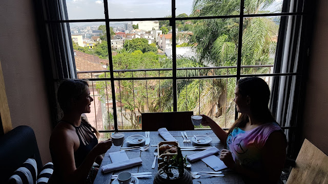 Blog Apaixonados por Viagens - Hotel Santa Teresa MGallery by Sofitel - Rio de Janeiro - Yoga - Café da Manhã