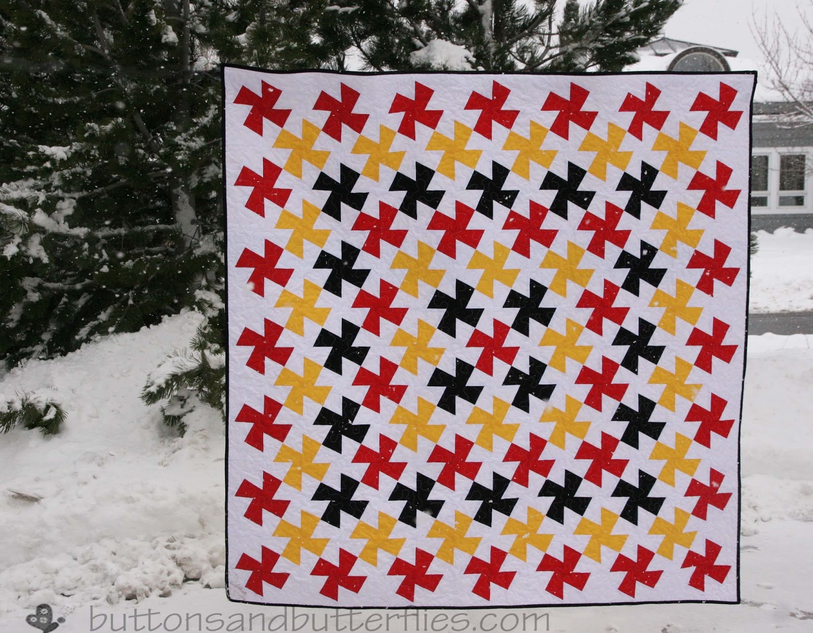 Buttons and Butterflies: Judge Pride Twister {Quilt}