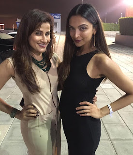 Deepika Padukone Selfie with Yasmin Karachiwala in Dubai