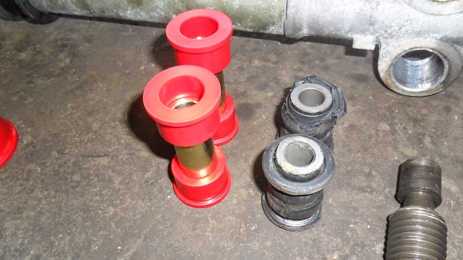 G35 14706 Steering Rack Bushings