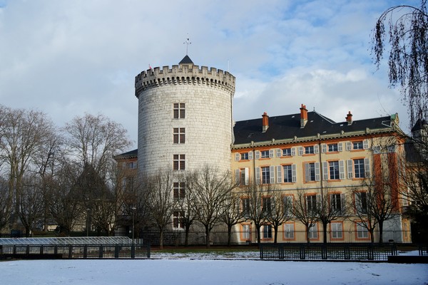 chambéry savoie vieille ville château ducs