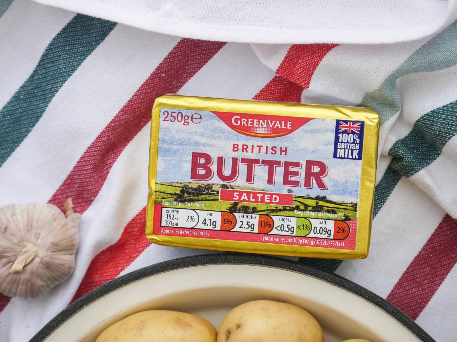 This Muslim Girl Bakes Crispy Garlic Thyme Potatoes.