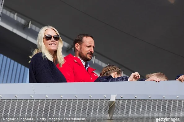  Crown Princess Mette-Marit of Norway and Crown Prince Haakon of Norway attend the FIS Nordic World Cup in Oslo