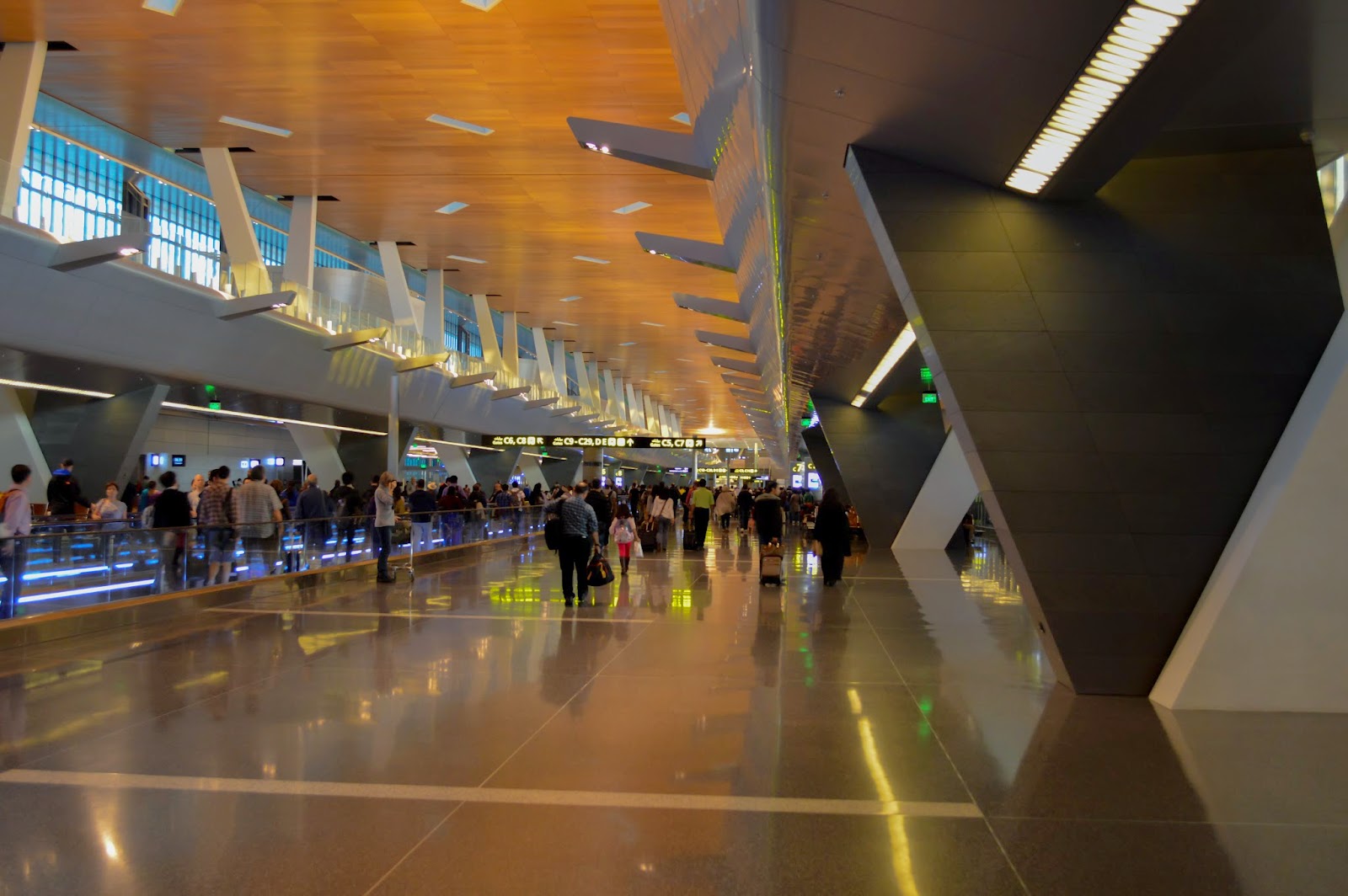 IS DOHA AIRPORT BIG OR SMALL visual data 6