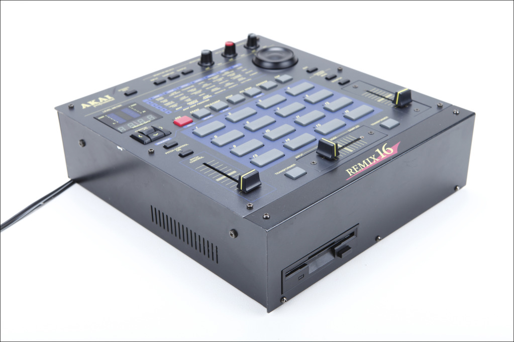 MATRIXSYNTH Akai Remix 16 sampler with Original Box