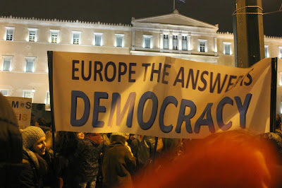 Από το Δόγμα του Τρόμου στις Ώρες του Δρόμου..